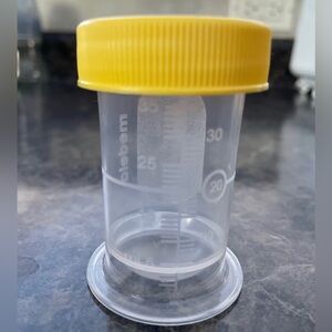 Set of 2 - Medela 35 mL Breast Milk Storage Containers with Lids